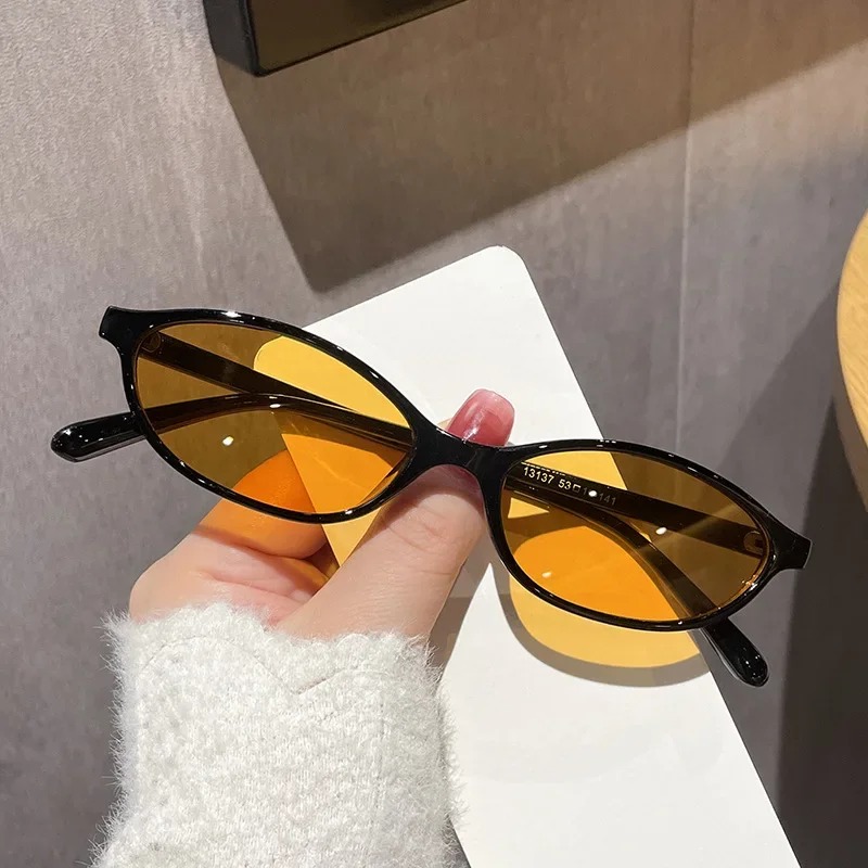 New Retro Sexy Cat Eye Sunglas - огляд і ціна Street Fashion Glasses
