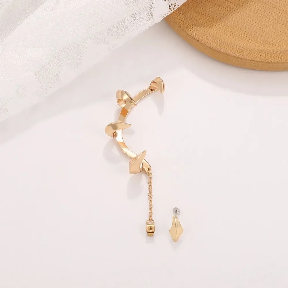 Dark Demon Sharp Teeth Ear Cli - огляд і ціна Street Fashion Earrings
