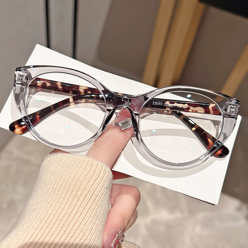 Fashionable and retro small-fr - огляд і ціна Fashion Street Cat