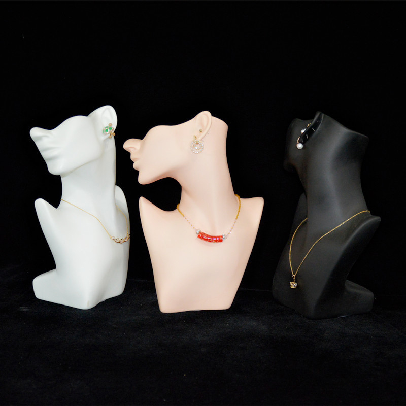 White Half Face Mannequin Head - огляд і ціна Street Fashion Earrings