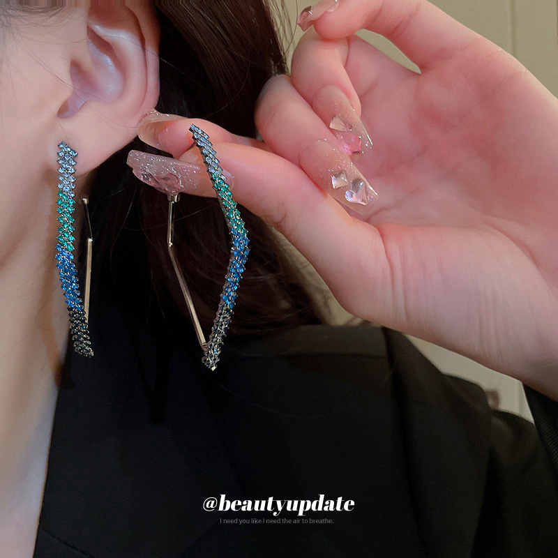 Ladies' Simple Gentle Versatil - огляд і ціна Street Fashion Earrings