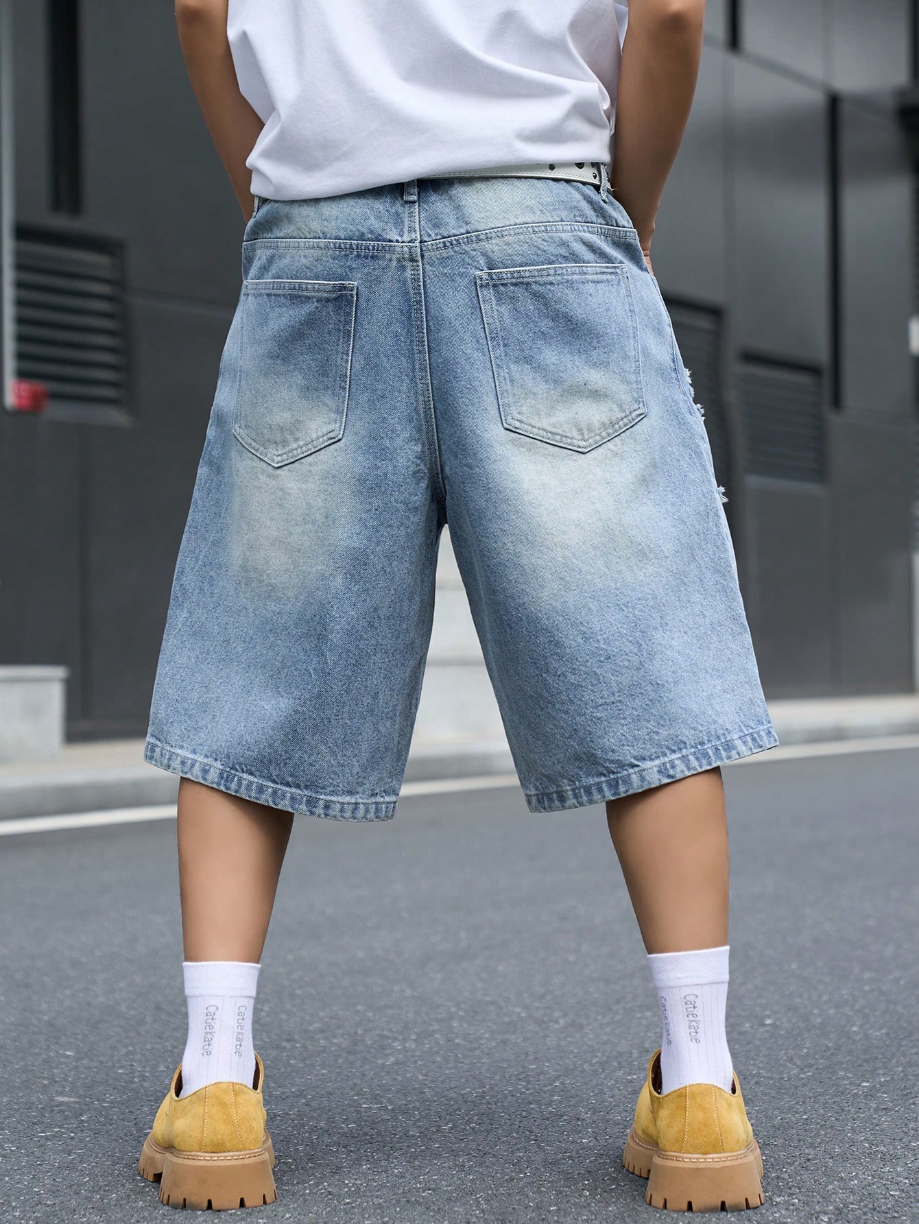 Men's Loose Fit Denim Bermuda  - огляд і ціна Street Fashion Art